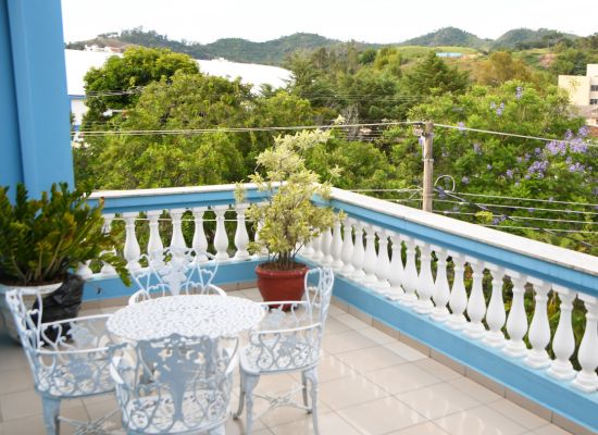 Terraço com vista para a cidade